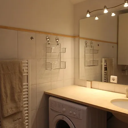 Haus Kathrein By Isa Apartman *